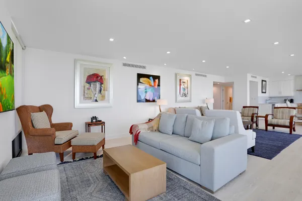 $22,500 | 3300 South Ocean Boulevard, Unit 202S, Palm Beach, FL 33480