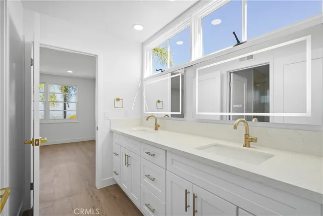 $4,188,000 | 24215 Park Granada, Calabasas, CA 91302