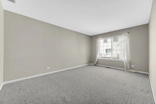 $333,000 | 3356 Ravinia Circle, Aurora, IL 60504