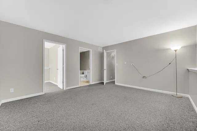 $333,000 | 3356 Ravinia Circle, Aurora, IL 60504