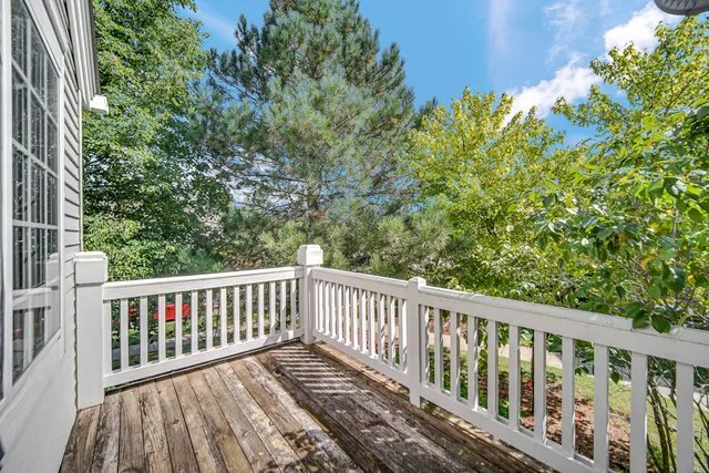 $333,000 | 3356 Ravinia Circle, Aurora, IL 60504