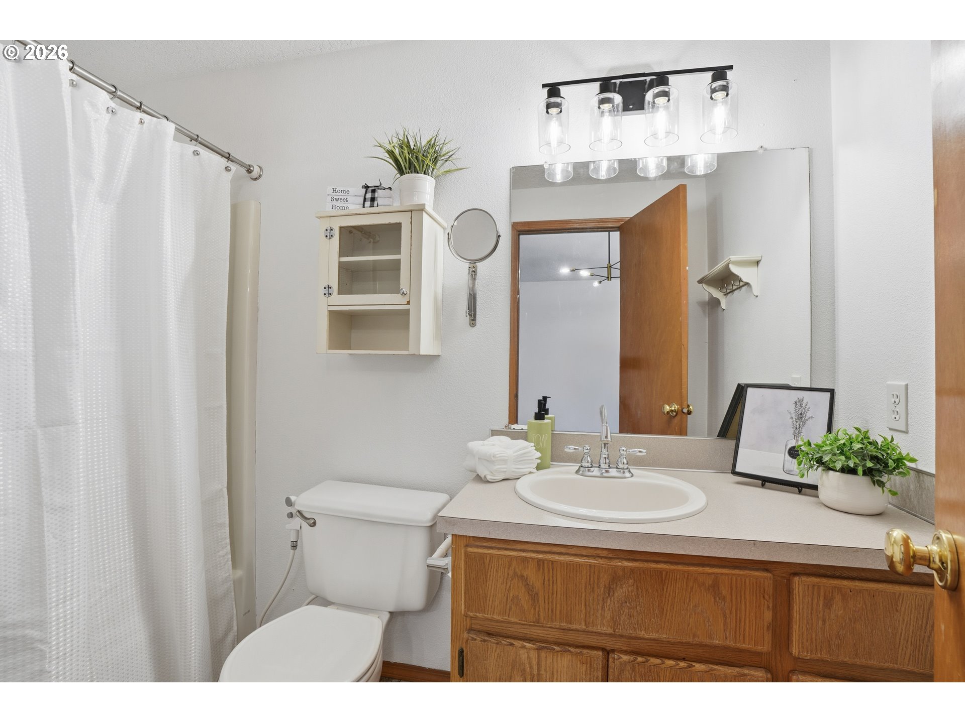 13610 Southwest Uplands Drive Portland, OR 97223 - Photo 23 of 33