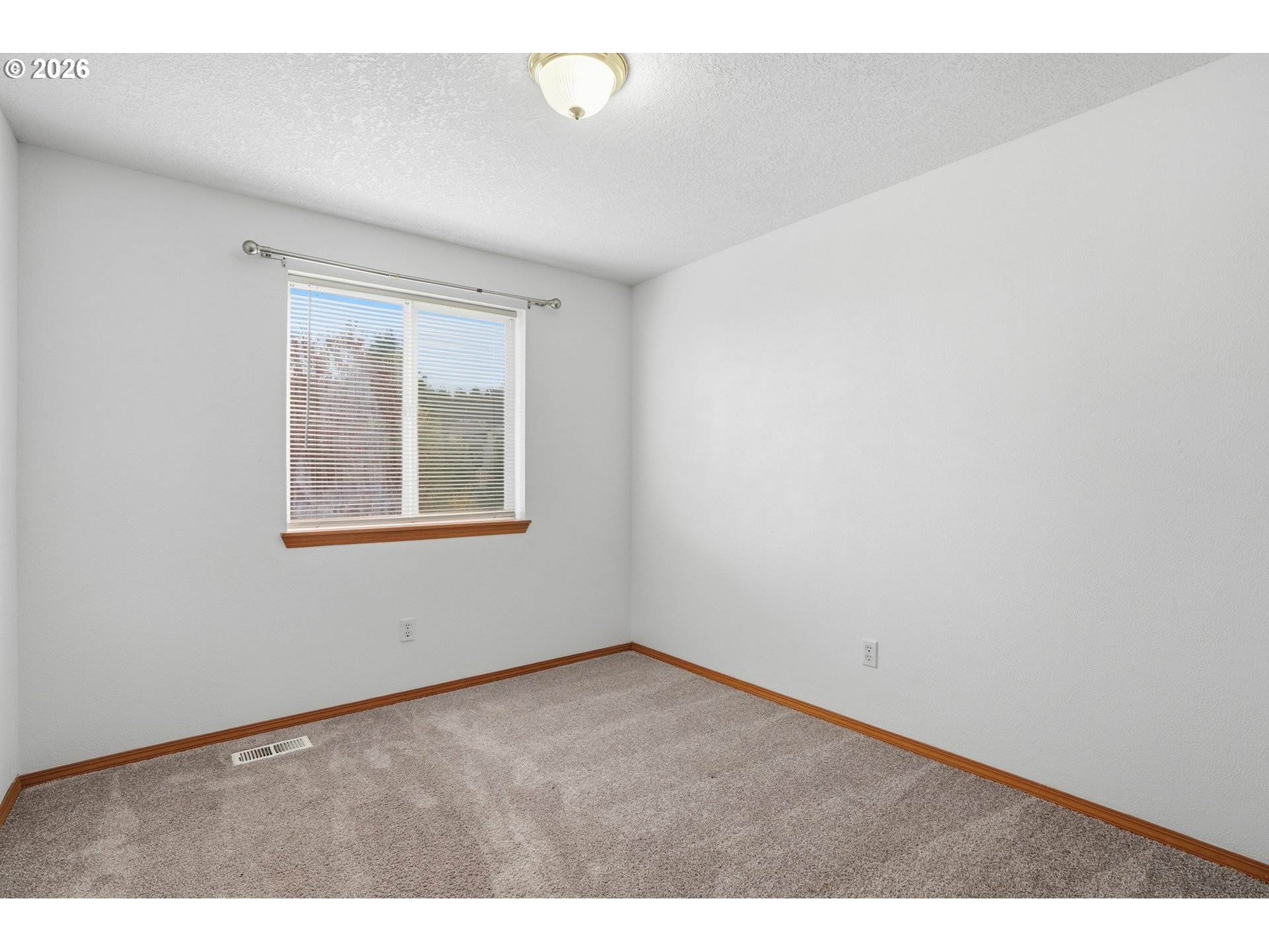 13610 Southwest Uplands Drive Portland, OR 97223 - Photo 26 of 33