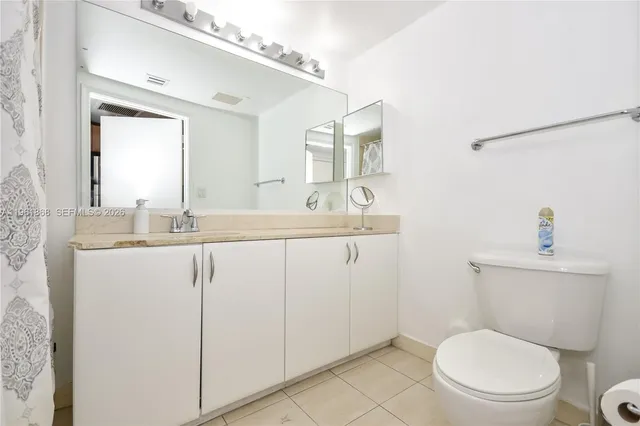 $2,250 | 1750 North Bayshore Drive, Unit 1211, Miami, FL 33132