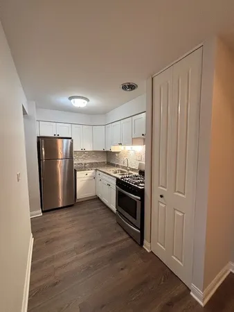 $2,100 | 5348 North Cumberland Avenue, Unit 214, Chicago, IL 60656