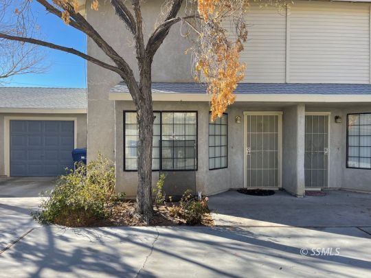 637 West Perdew Avenue Ridgecrest, CA 93555 - Photo 5 of 6