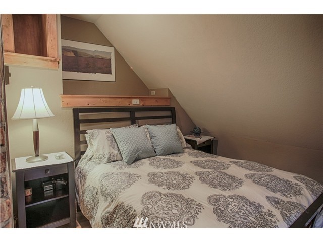 6630 Norma Beach Road Edmonds, WA 98026 - Photo 8 of 17 Gallery Image 8