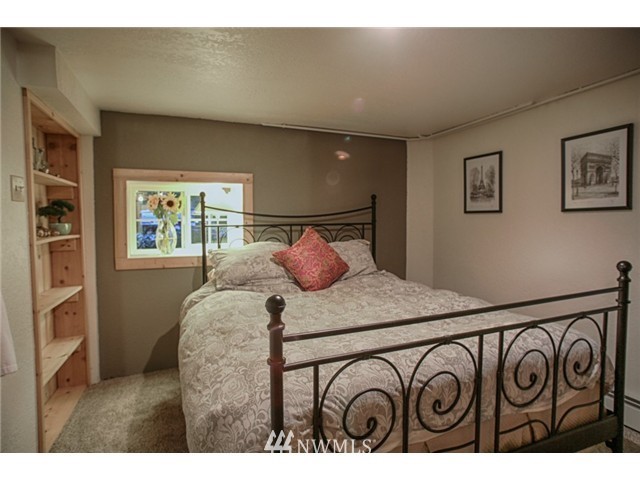 6630 Norma Beach Road Edmonds, WA 98026 - Photo 10 of 17 Gallery Image 10