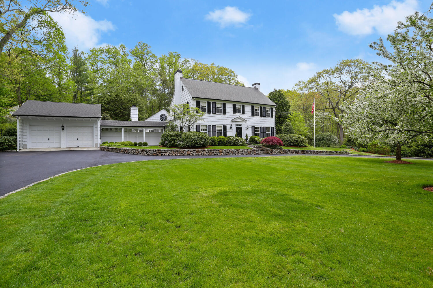 40 Birch Road Darien, CT 06820 - Photo 3 of 40 a view of a house with a big yard