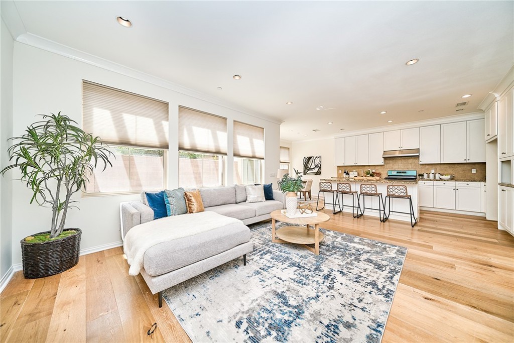 121 Baritone Irvine, CA 92620 - Photo 5 of 24