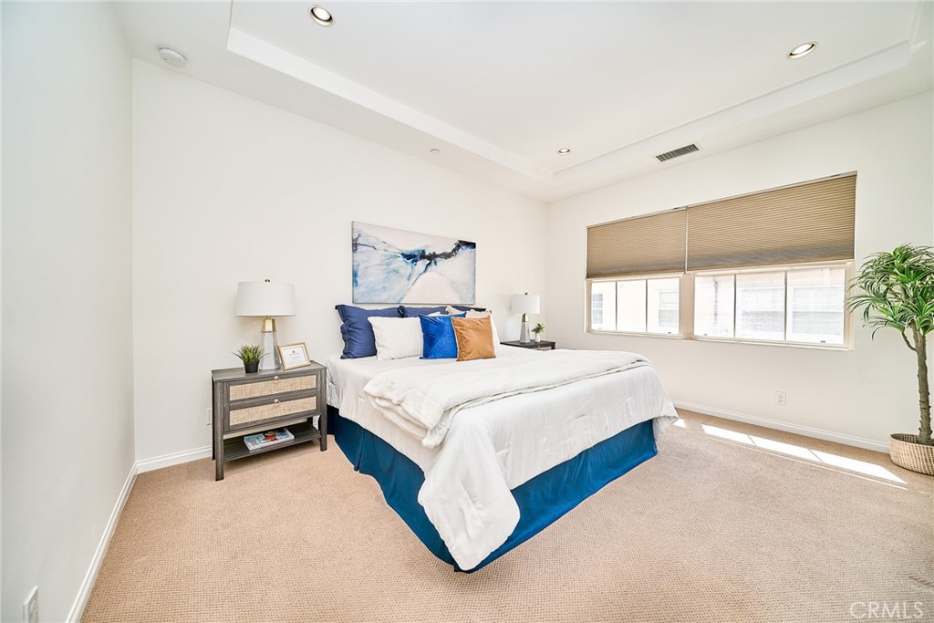 121 Baritone Irvine, CA 92620 - Photo 7 of 24