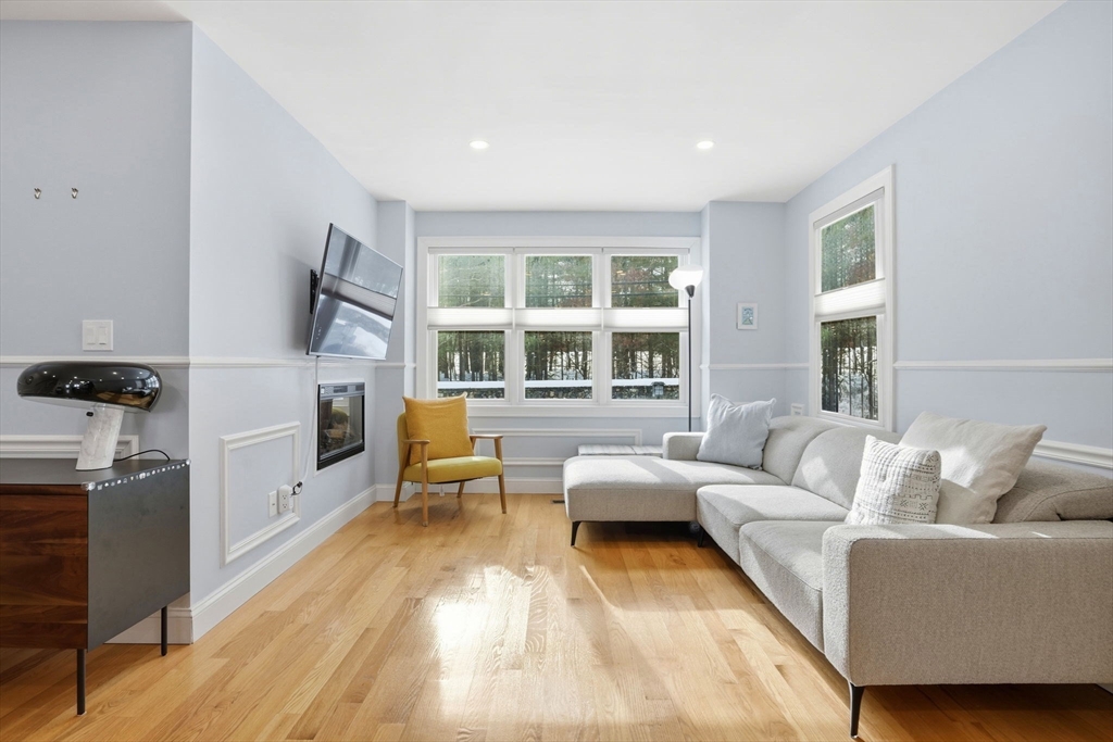 27 Pine Street, Unit 27 Dedham, MA 02026 - Photo 11 of 35