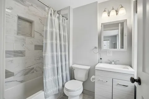 $1,095,000 | 27 Pine Street, Unit 27, Dedham, MA 02026