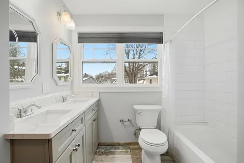 $1,095,000 | 27 Pine Street, Unit 27, Dedham, MA 02026