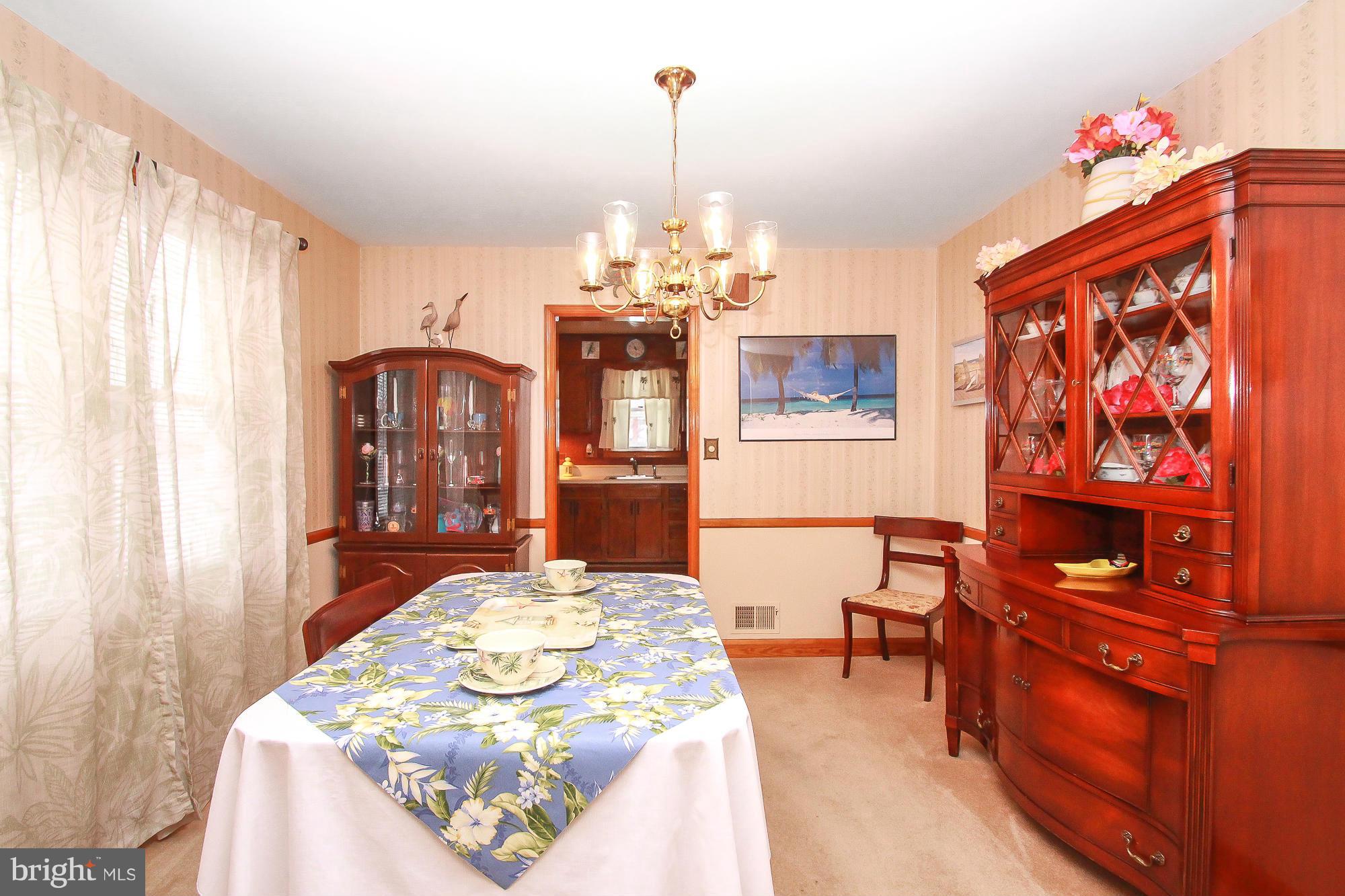 4409 Ebenezer Road Baltimore, MD 21236 - Photo 7 of 26 Dining Room