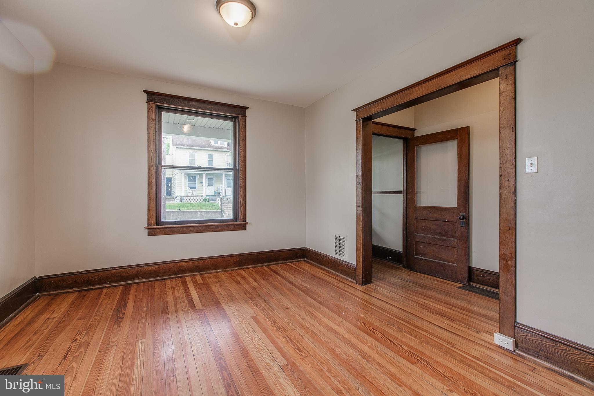 538 Ridge Avenue Hagerstown, MD 21740 - Photo 5 of 21 Gallery Image 5