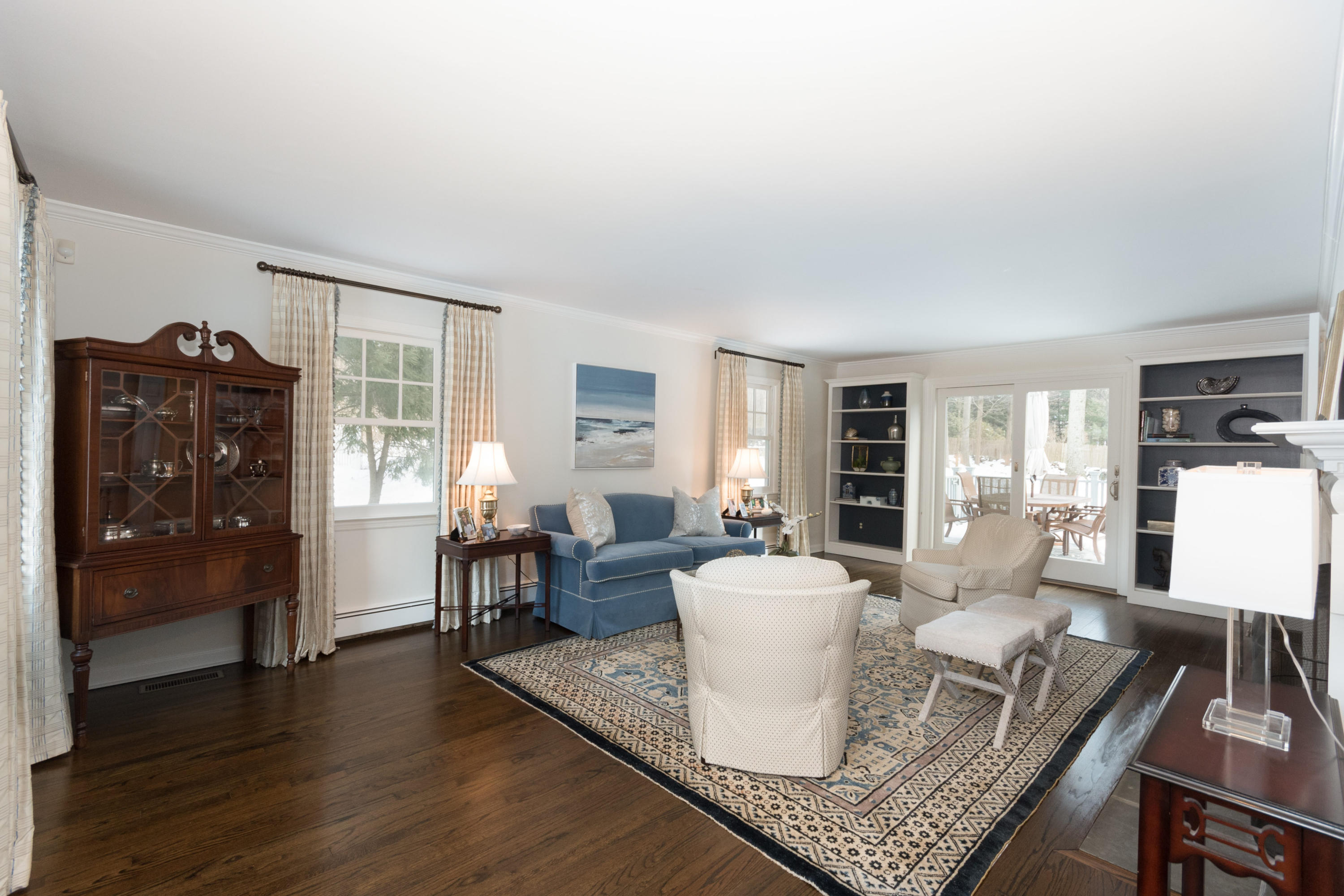 17 Country Club Road Darien, CT 06820 - Photo 6 of 37 a living room with furniture and wooden floor