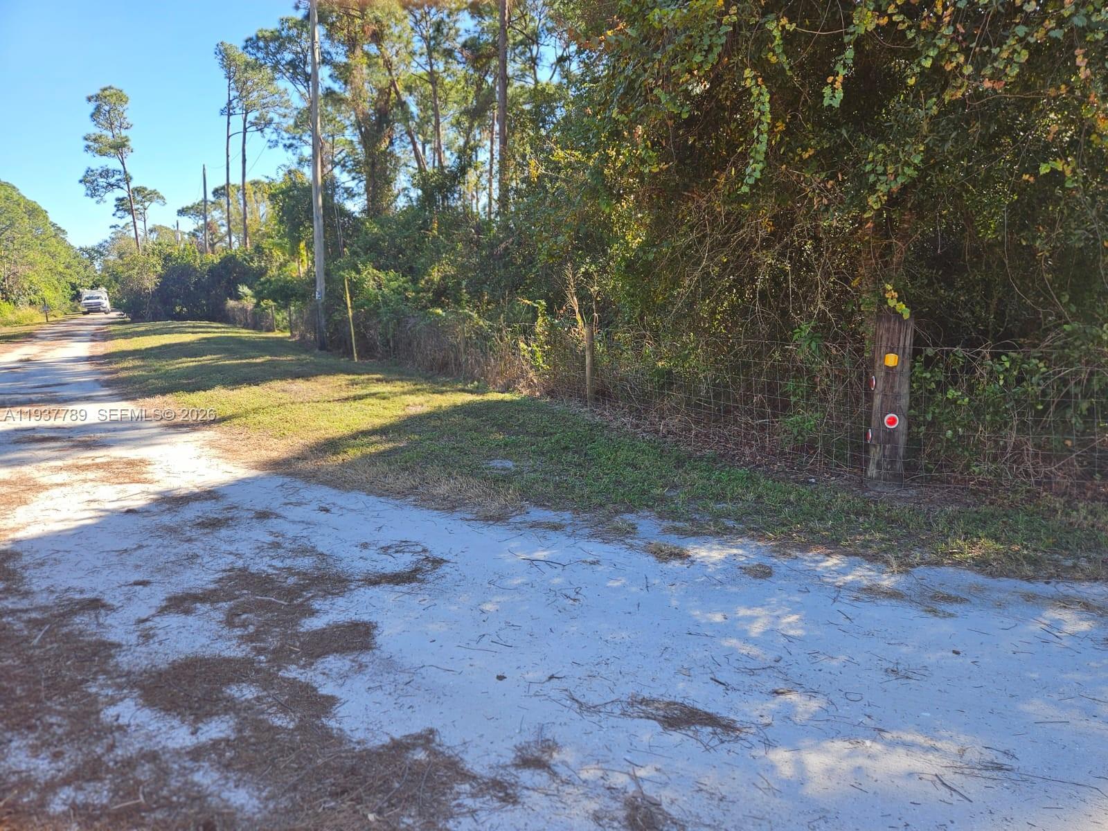4950 Grovers Road Fort Pierce, FL 34951 - Photo 6 of 8 Road in front of property