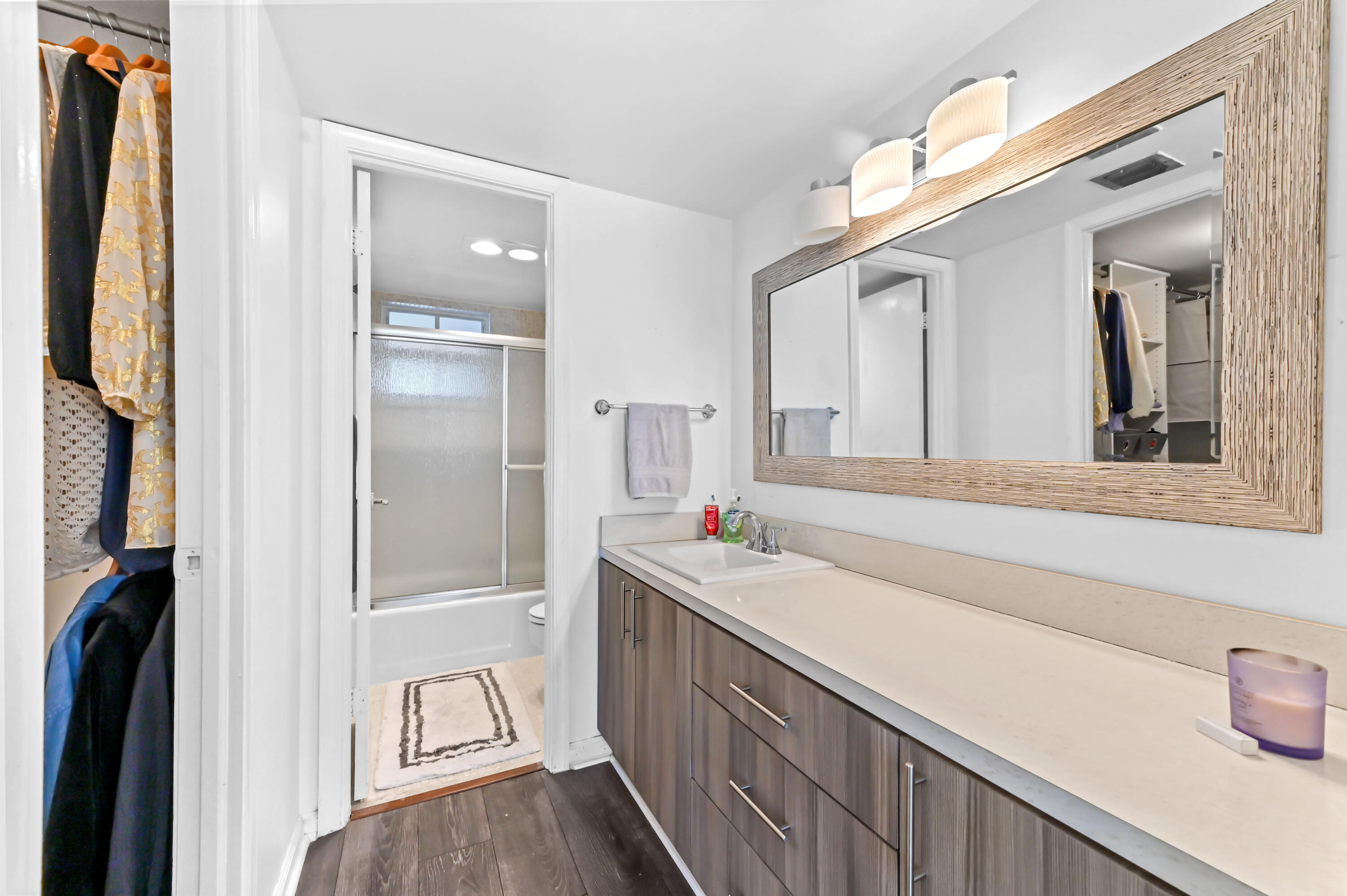 1250 Sugar Sands Boulevard, Unit 210 Singer Island, FL 33404 - Photo 13 of 48 17 bathroom 01