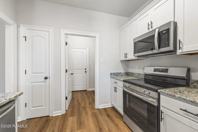 $1,750 | 207 Barnsley Drive, Duson, LA 70529