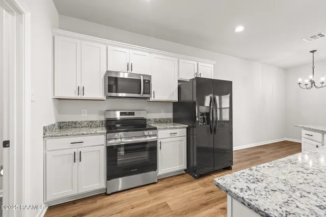 $1,750 | 207 Barnsley Drive, Duson, LA 70529