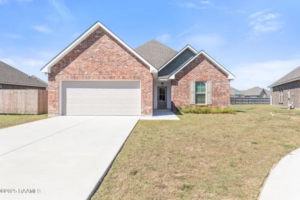 $1,750 | 207 Barnsley Drive, Duson, LA 70529