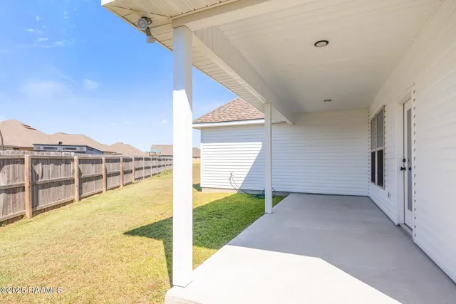 $1,750 | 207 Barnsley Drive, Duson, LA 70529
