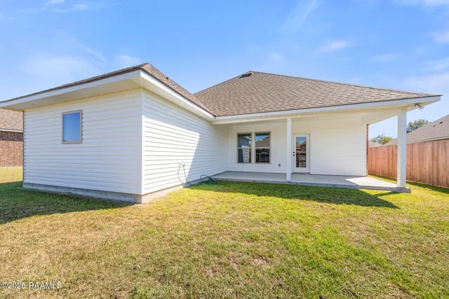 $1,750 | 207 Barnsley Drive, Duson, LA 70529