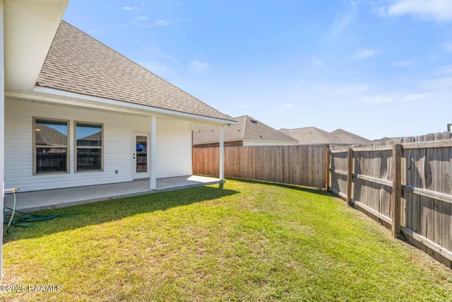 $1,750 | 207 Barnsley Drive, Duson, LA 70529