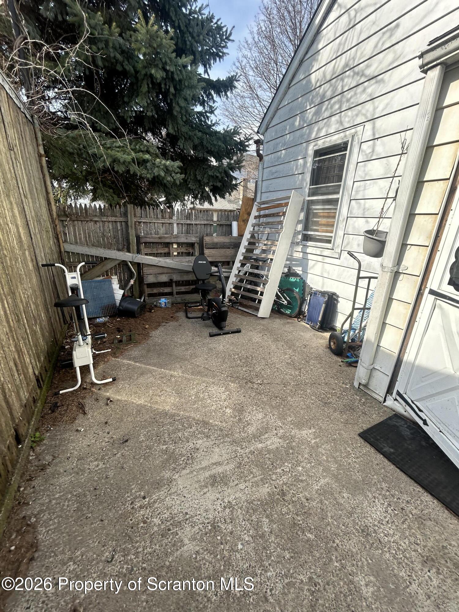 437 Birch Street, Unit REAR Scranton, PA 18505 - Photo 4 of 21 Outside