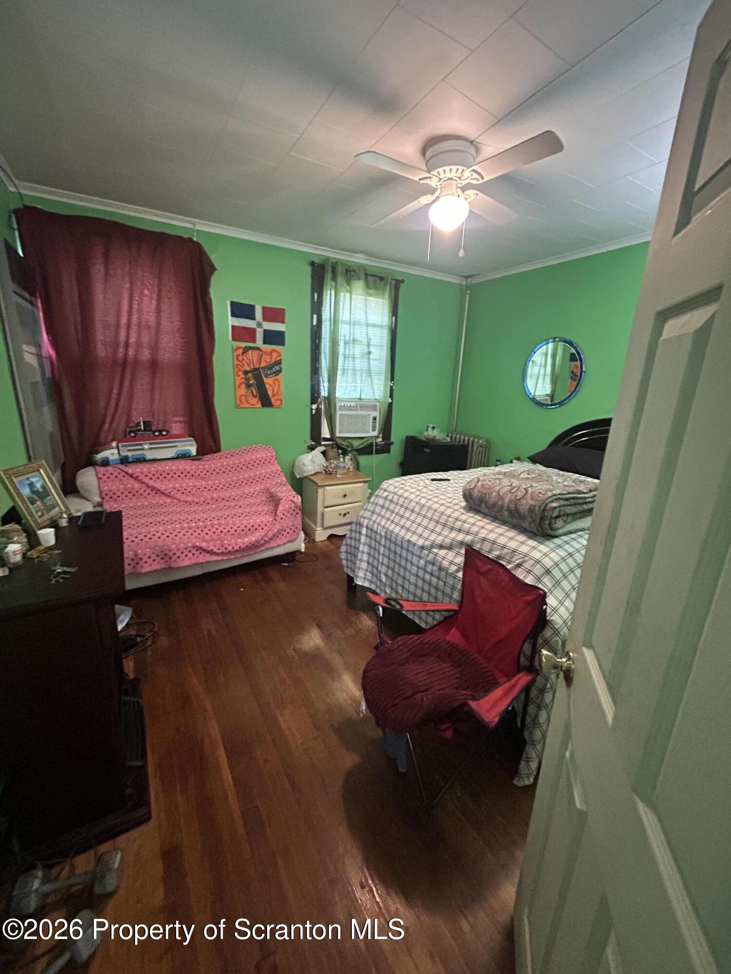 437 Birch Street, Unit REAR Scranton, PA 18505 - Photo 7 of 21 Living Room