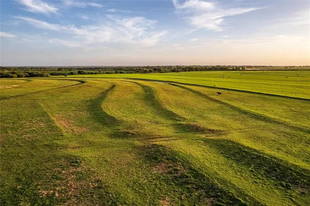 $799,999 | 22291 County Road 487, May, TX 76857