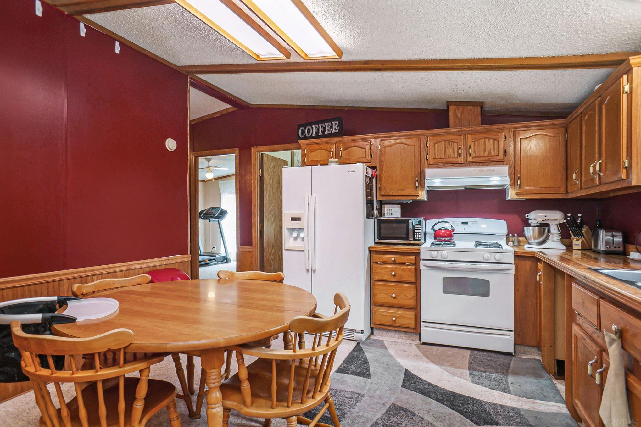 8600 Highway 9 Rome City, IN 46784 - Photo 11 of 25 Gallery Image 11