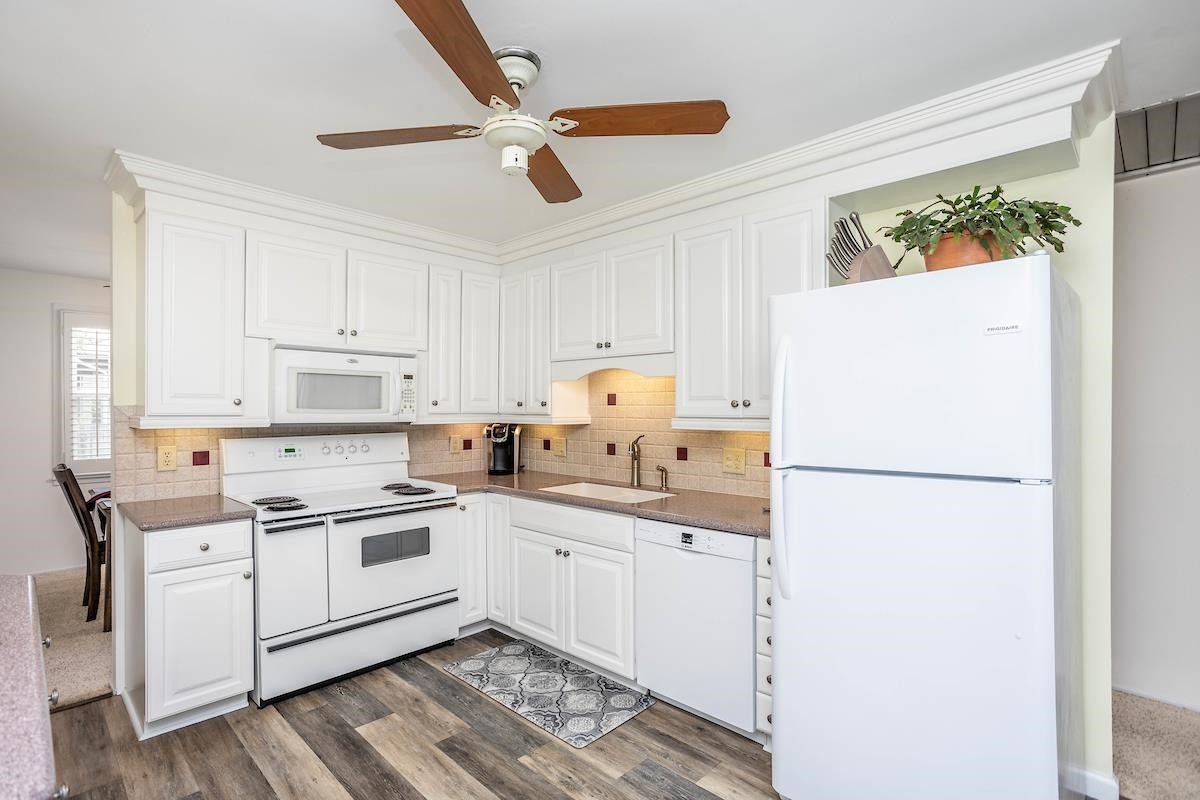 2119 Watkins Street Raleigh, NC 27604 - Photo 9 of 30 Large kitchen