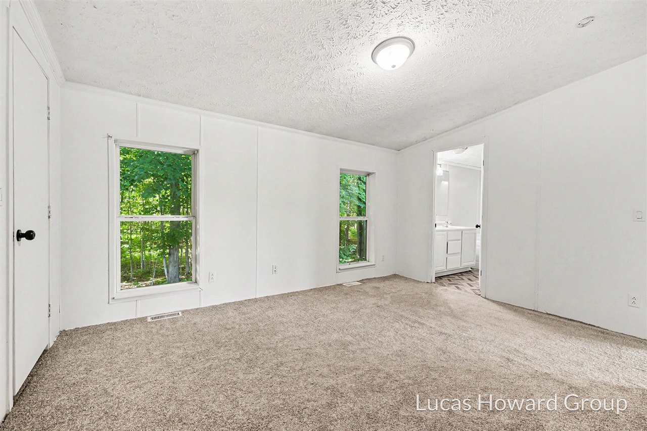 6088 West 1 Mile Road Fremont, MI 49412 - Photo 12 of 32