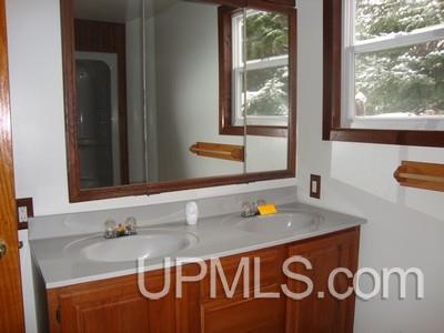 N7753 Ridge Road Munising, MI 49862 - Photo 9 of 15 Gallery Image 9