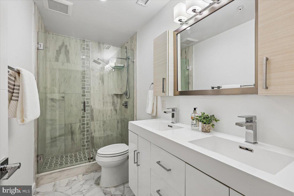 2429 Ontario Road Northwest, Unit 2 Washington, DC 20009 - Photo 34 of 52