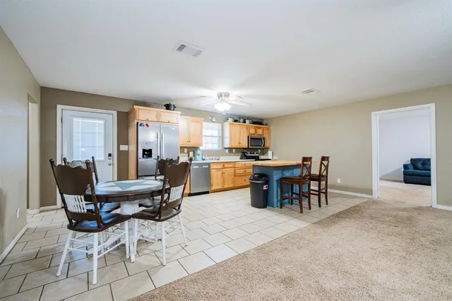 $299,900 | 19824 Highway 274, Kemp, TX 75143