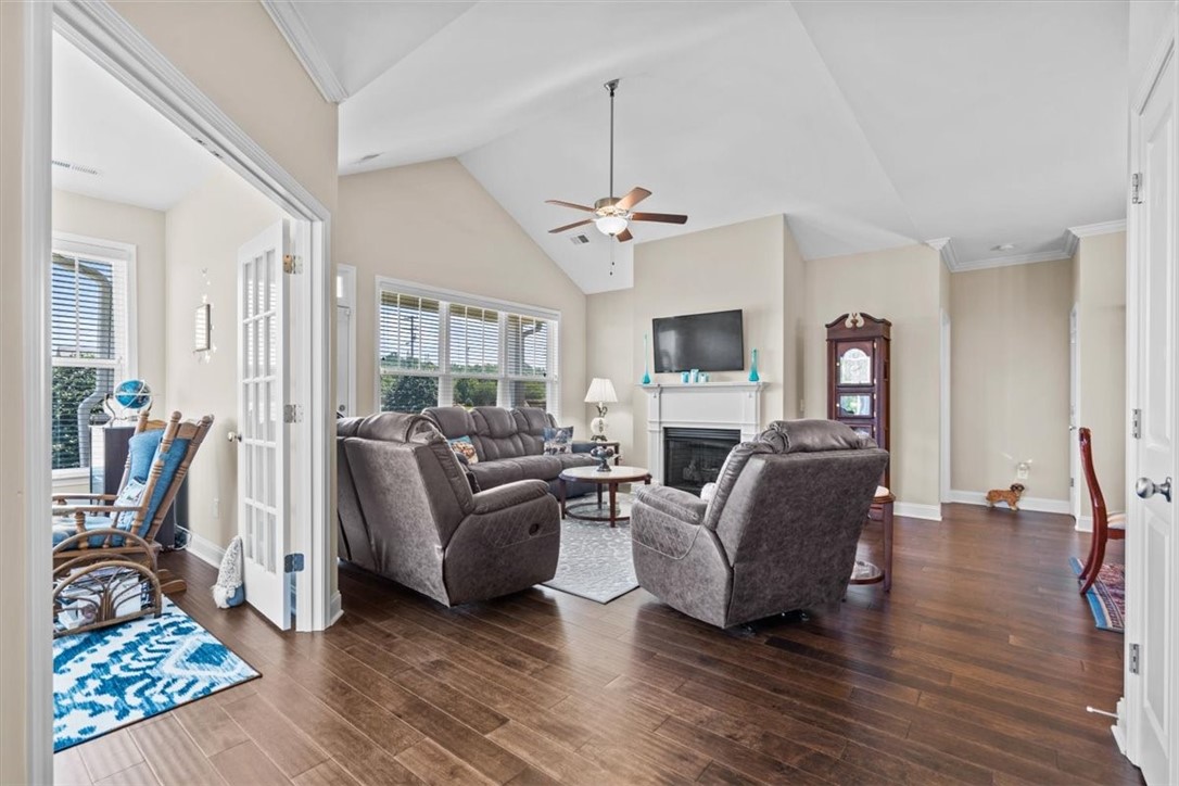 222 Meridian Way Seneca, SC 29672 - Photo 5 of 29 Gallery Image 5