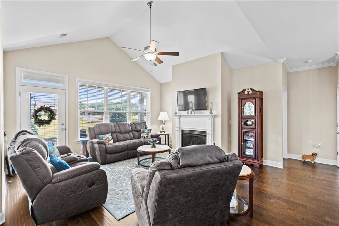222 Meridian Way Seneca, SC 29672 - Photo 8 of 29 Gallery Image 8