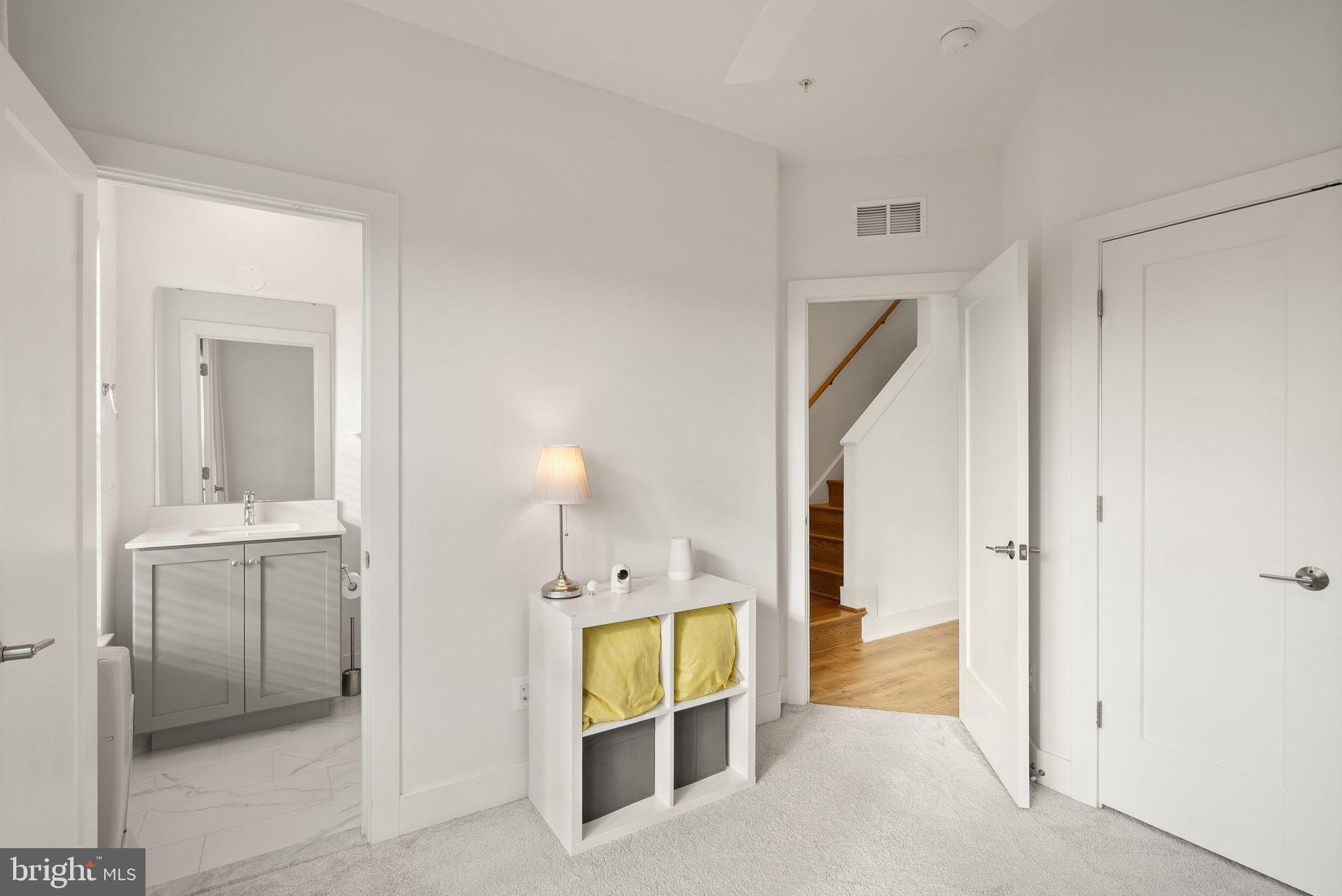 11258 Faraday Park Drive Reston, VA 20190 - Photo 28 of 44