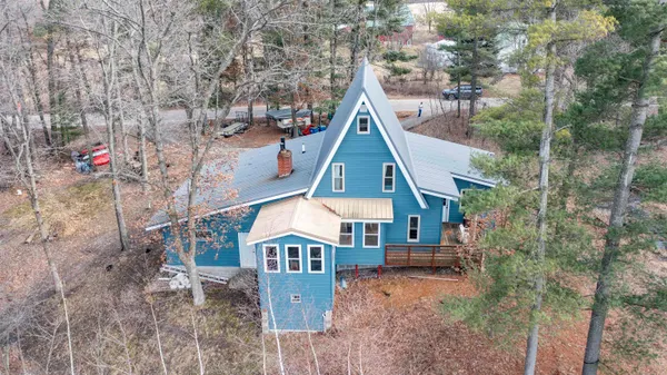 $309,000 | N4221 Oakland Drive, Waupaca, WI 54981