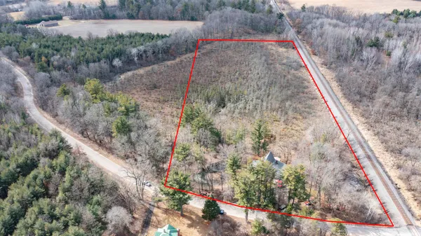 $309,000 | N4221 Oakland Drive, Waupaca, WI 54981