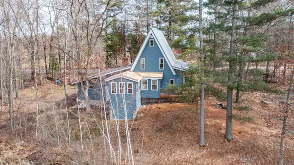 $309,000 | N4221 Oakland Drive, Waupaca, WI 54981