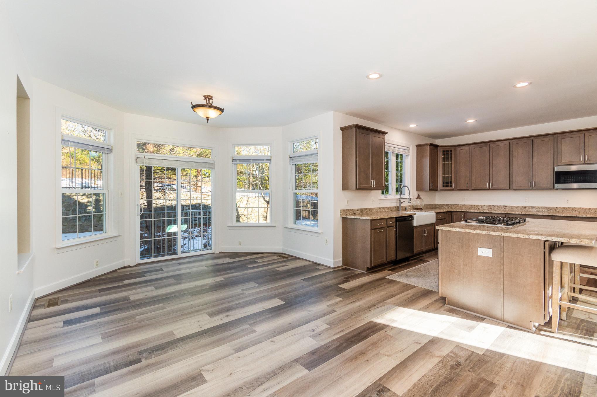 3376 Logstone Drive Triangle, VA 22172 - Photo 11 of 24