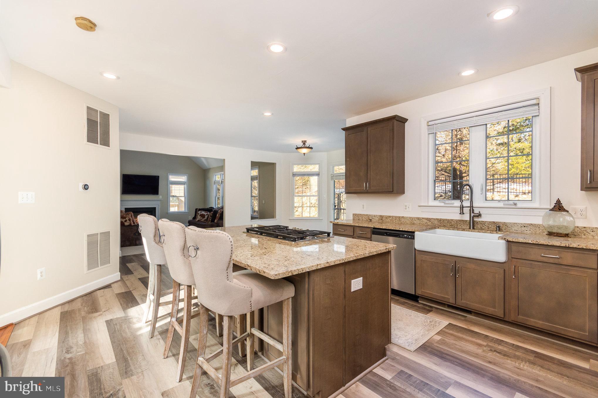 3376 Logstone Drive Triangle, VA 22172 - Photo 10 of 24