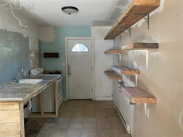 190 Princess Road Cripple Creek, CO 80813 - Photo 10 of 21 Kitchen
