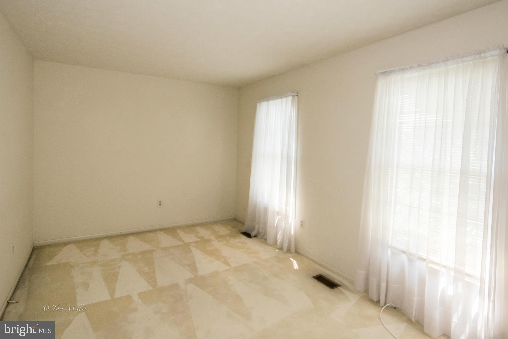 910 Metfield Road Baltimore, MD 21286 - Photo 16 of 22 a view of room with window