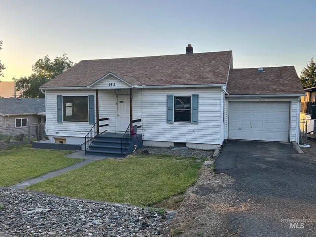 $335,000 | 1811 17th Avenue, Lewiston, ID 83501