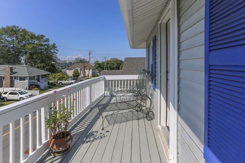 82 Newport Road Hull, MA 02045 - Photo 13 of 32